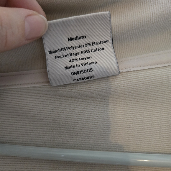 Varley Off-White Quarter-Zip Top - Picture 4 of 11